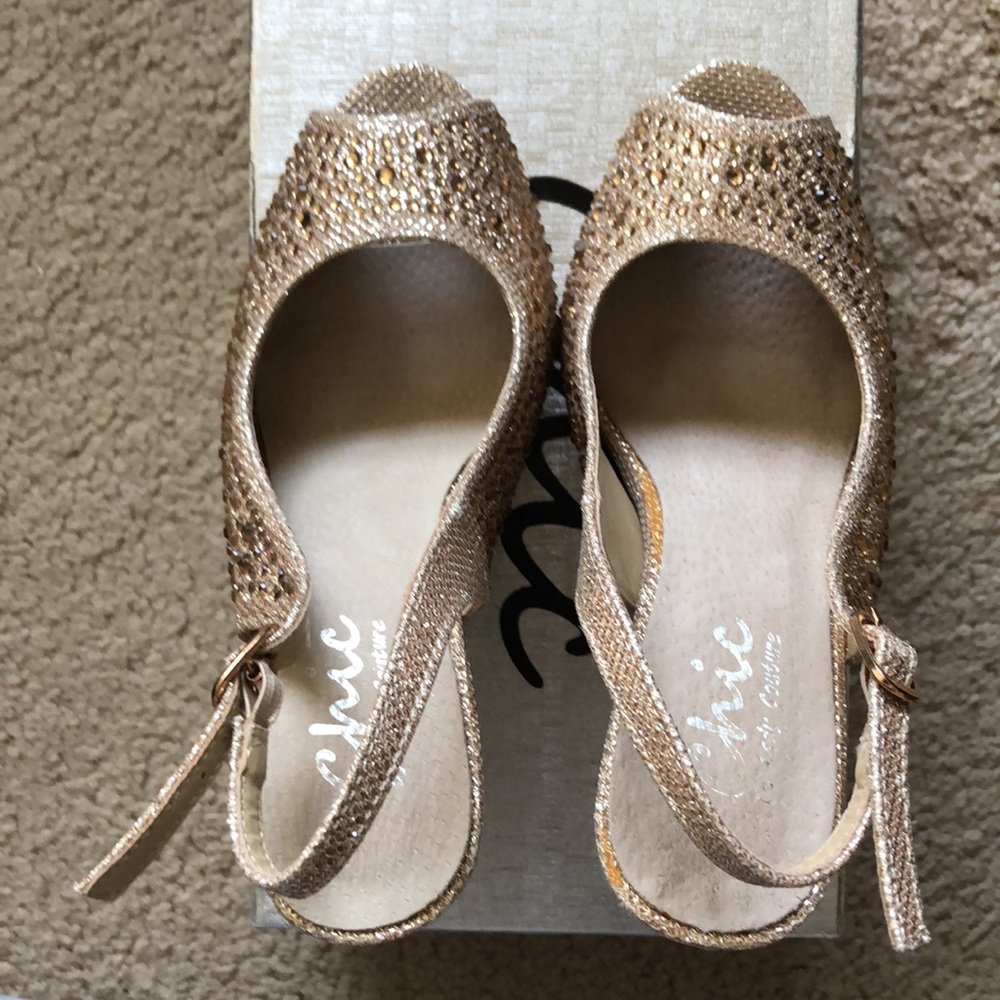 Heels - Picture 5 of 10